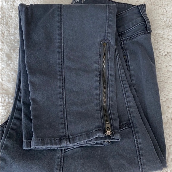 WHBM Jeans - Picture 3 of 4